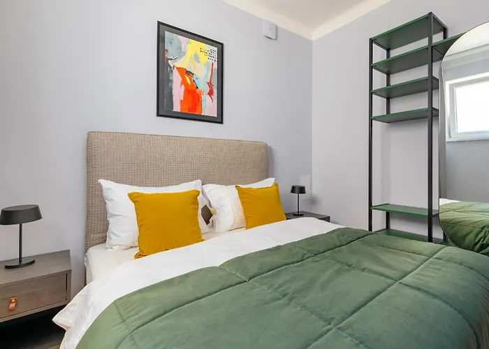 numa - Strauss Apartments
